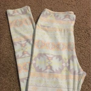 LuLaRoe Pastel Leggings